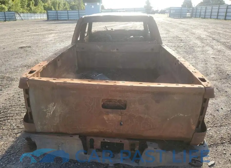 1GCVKREC1JZ257687# 6