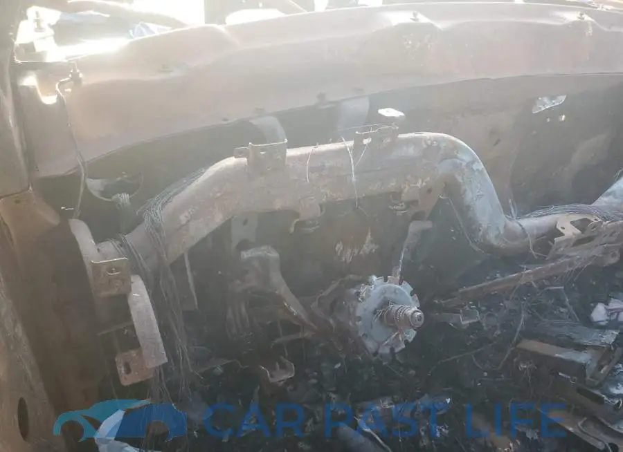 1GCVKREC1JZ257687# 9