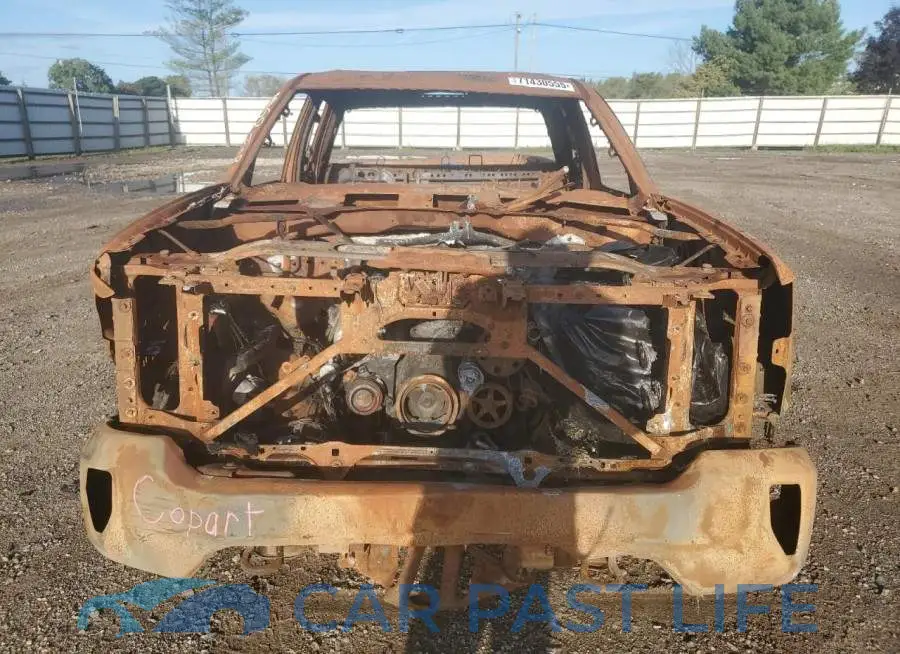 1GCVKREC1JZ257687# 5