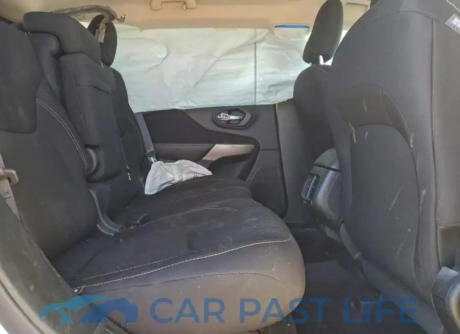1C4PJLCB2HW649916# 11