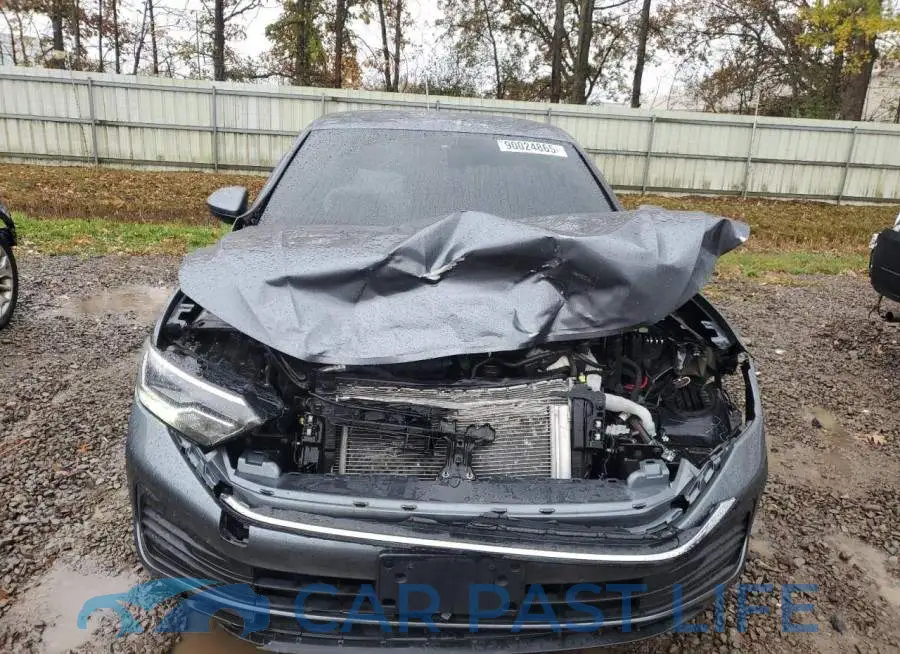3VW5M7BU1PM021026# 5