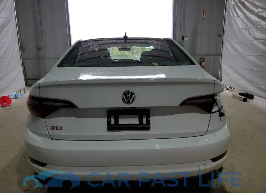 3VW5T7BU8KM152045# 6