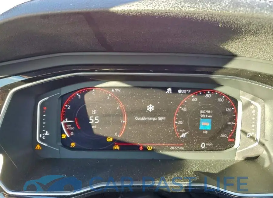 3VW5T7BU8LM076408# 9