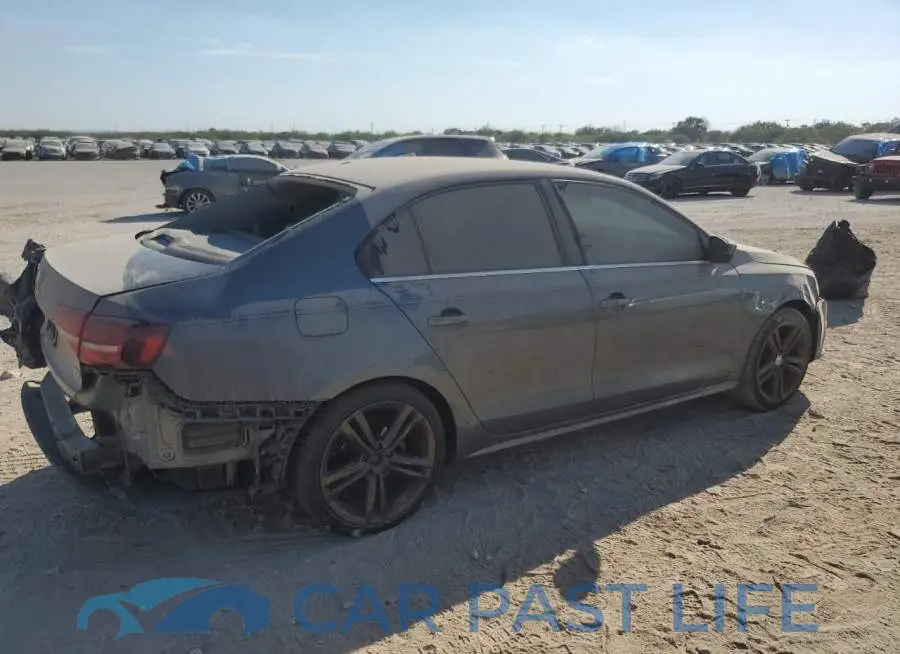 3VW167AJ9HM220715# 3