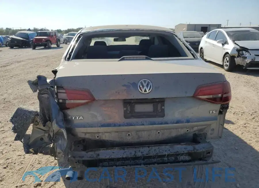 3VW167AJ9HM220715# 6