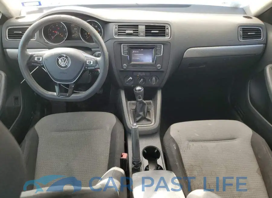 3VW167AJ9HM220715# 8