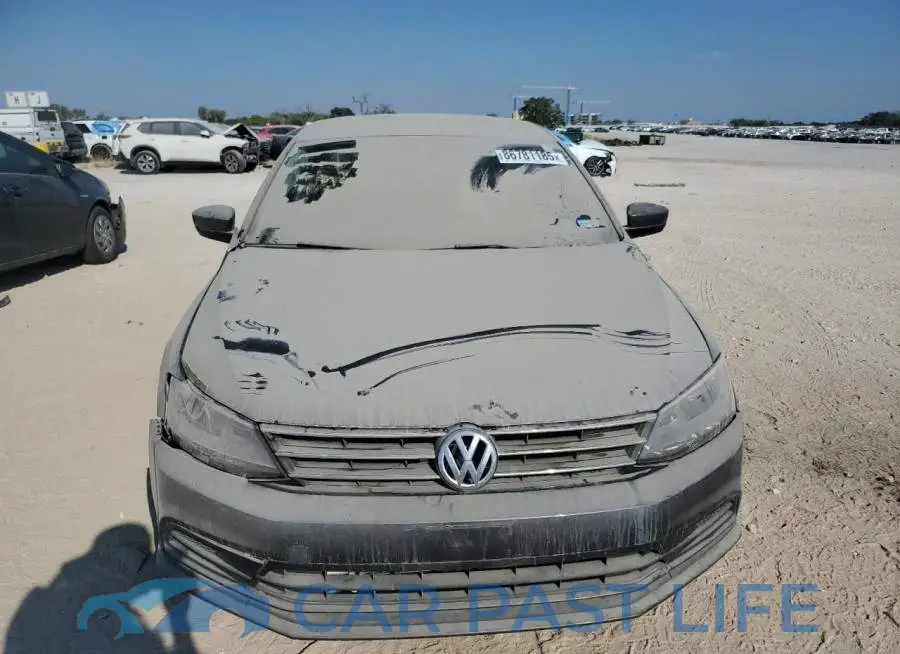 3VW167AJ9HM220715# 5