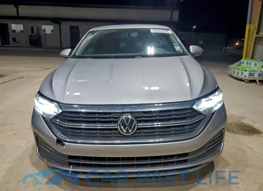3VWCM7BU4NM001650# 5