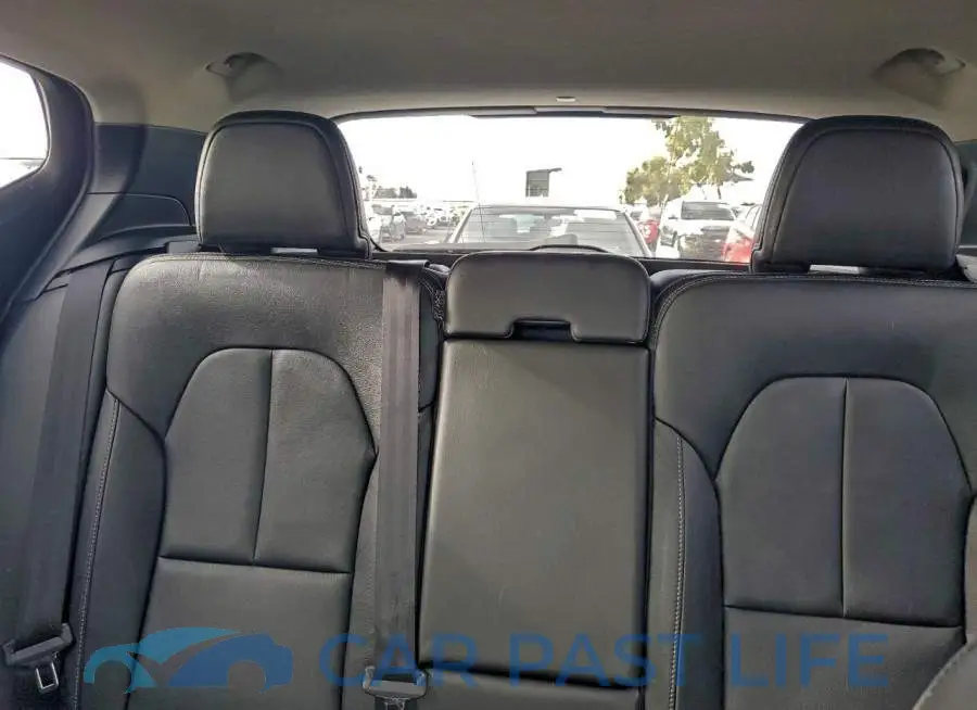 YV4162UL6L2292021# 10