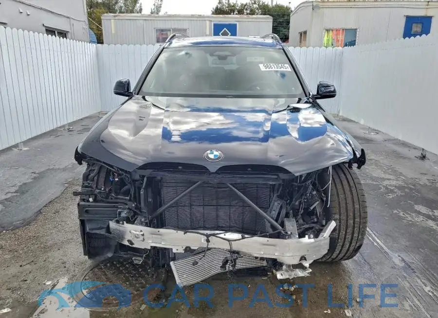 5UX23EM09T9045220# 5
