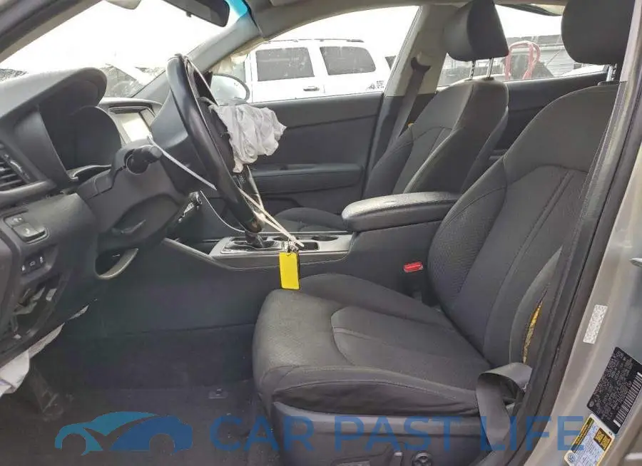 KNAGT4LE3J5021575# 7