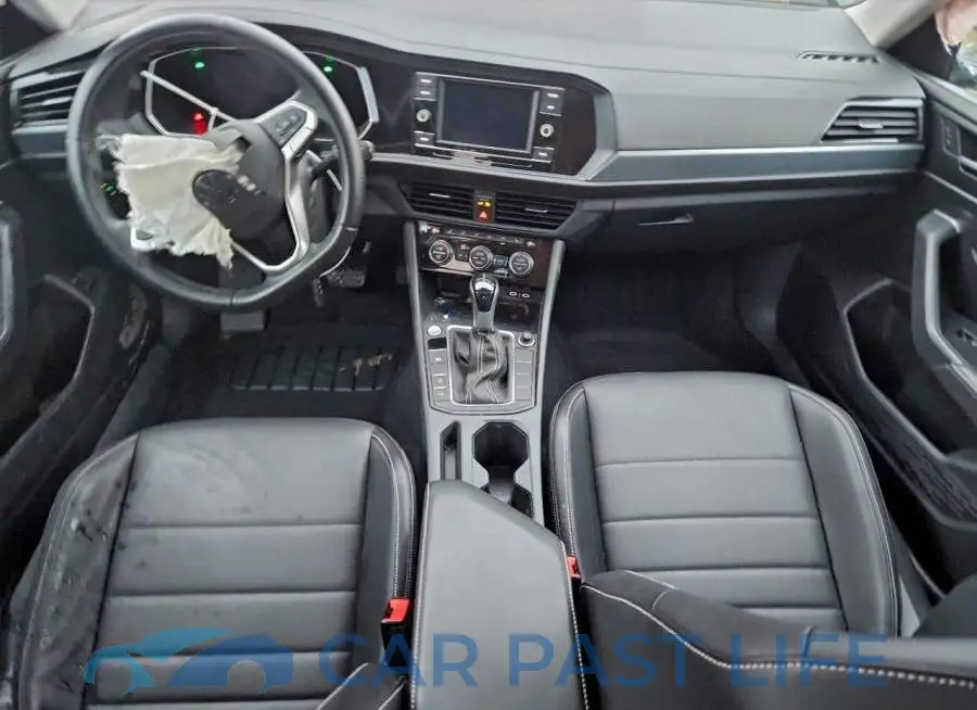 3VW7M7BU1NM021677# 8
