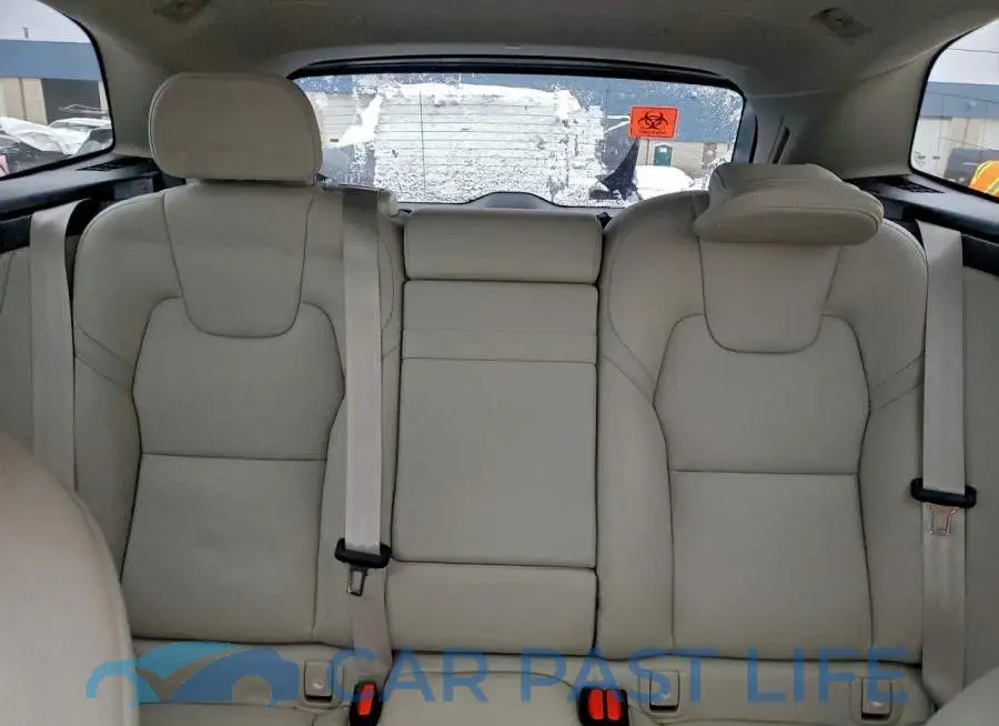YV4102RL1L1530325# 10