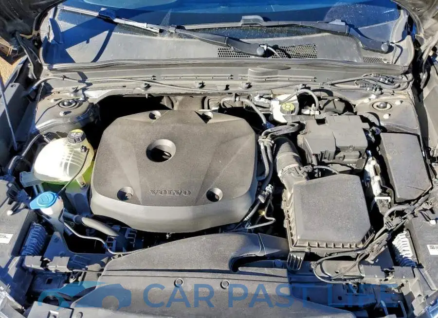 YV4162UM2L2237218# 11