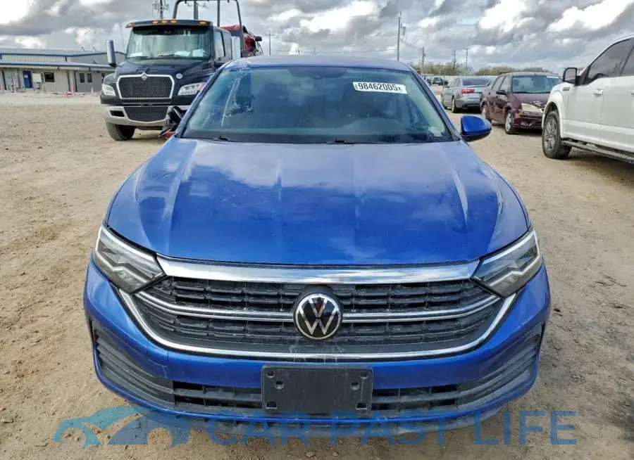 3VW5M7BU3PM052889# 5