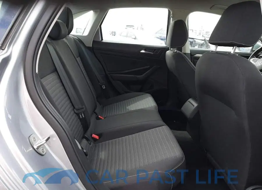 3VW5M7BU5PM053252# 10