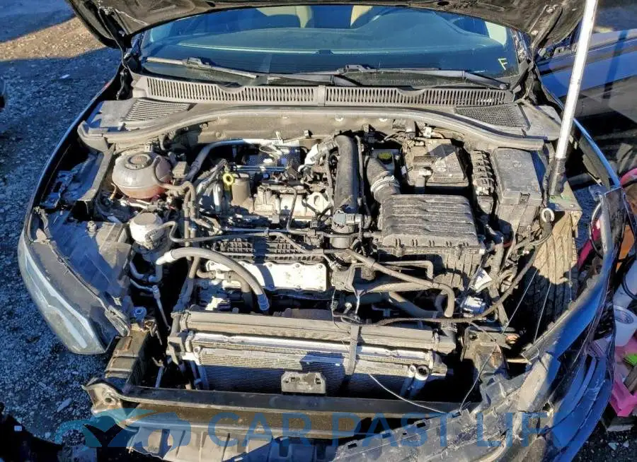 3VWCB7BU7LM018977# 11