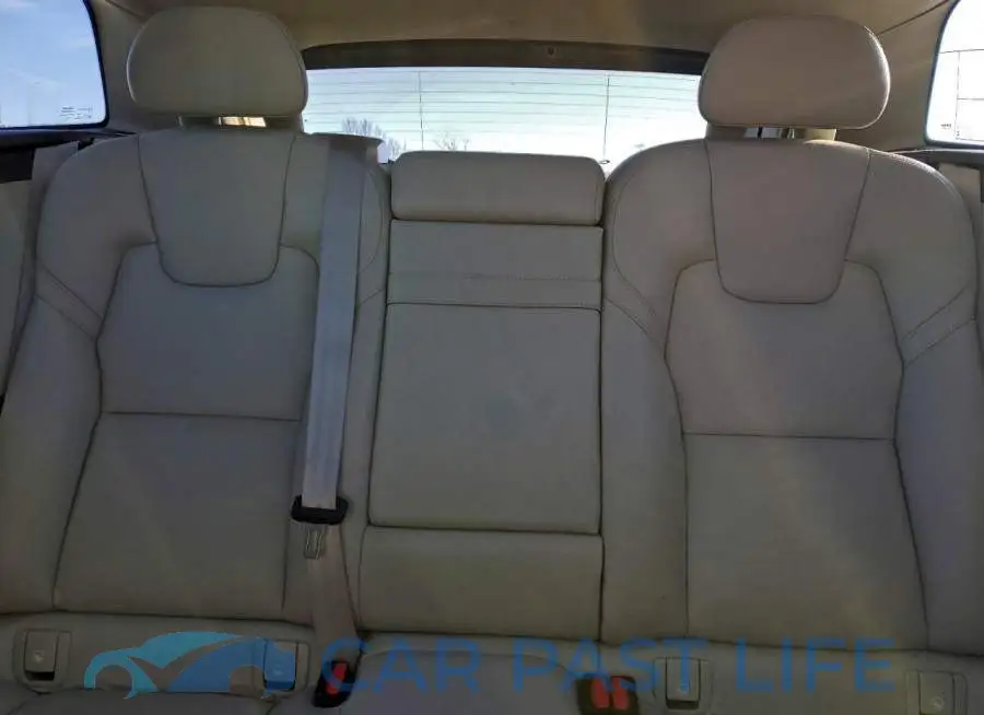 LYV102RK6JB117283# 10