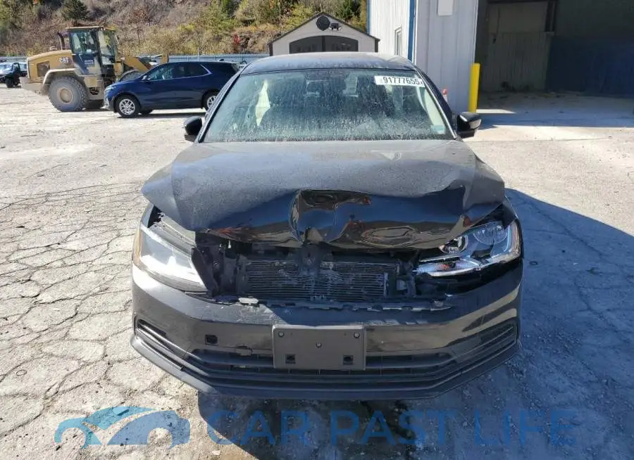 3VW2B7AJ1HM218540# 5