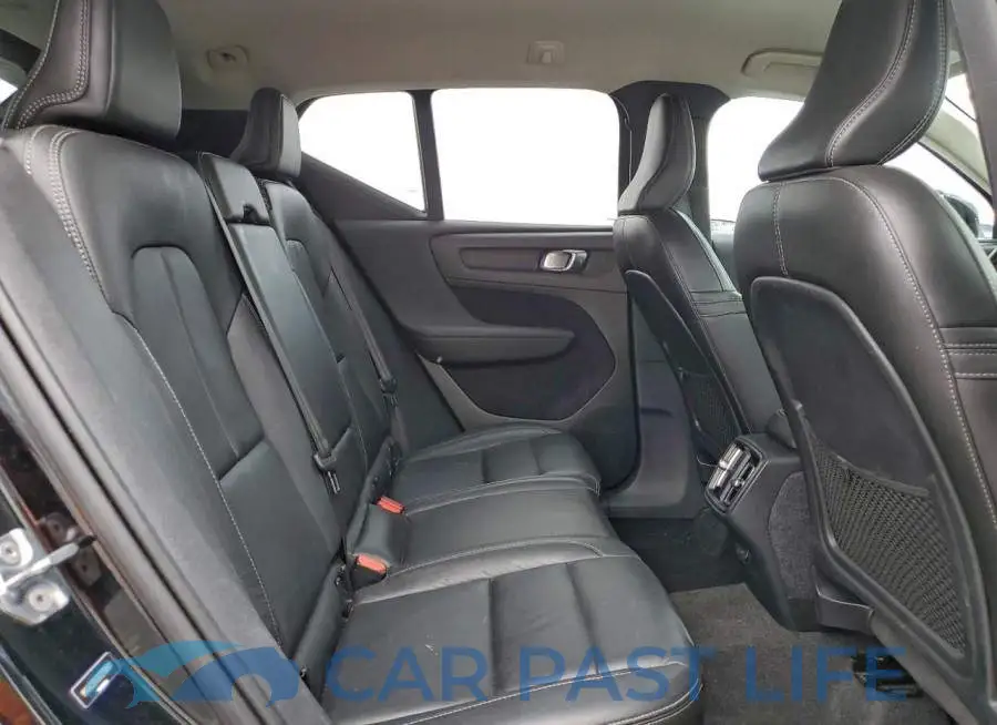 YV4AC2HK3K2115841# 10