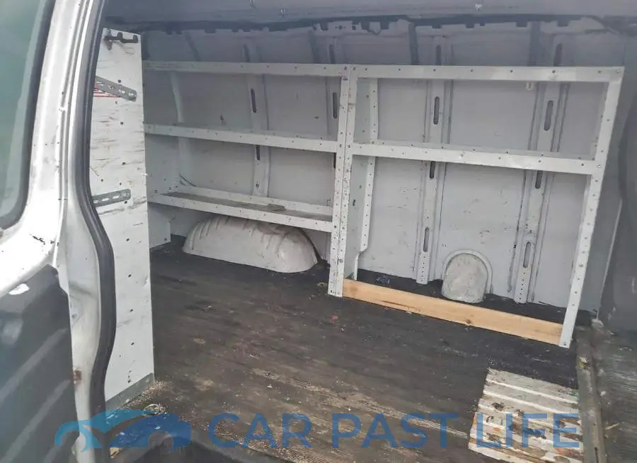 1GTW7AFG3J1905876# 11