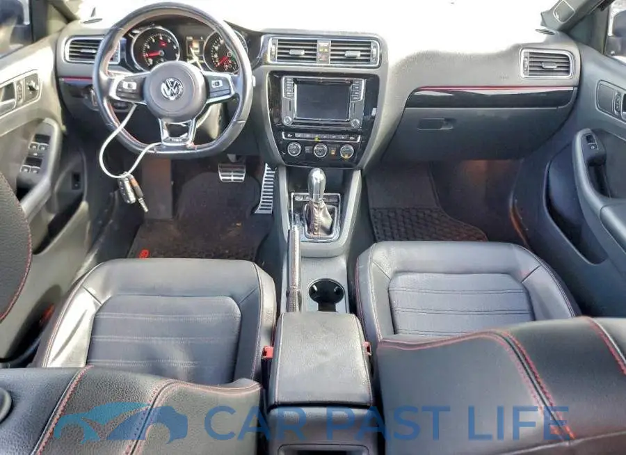 3VW4T7AJ2HM255330# 8