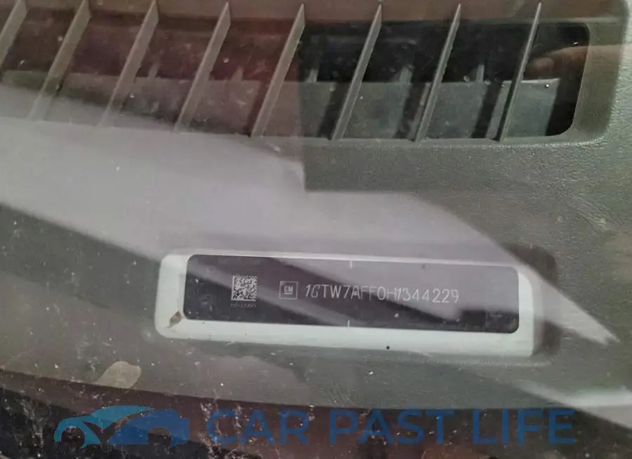 1GTW7AFF0H1344229# 10