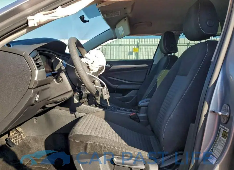3VWCM7BU0NM005694# 7