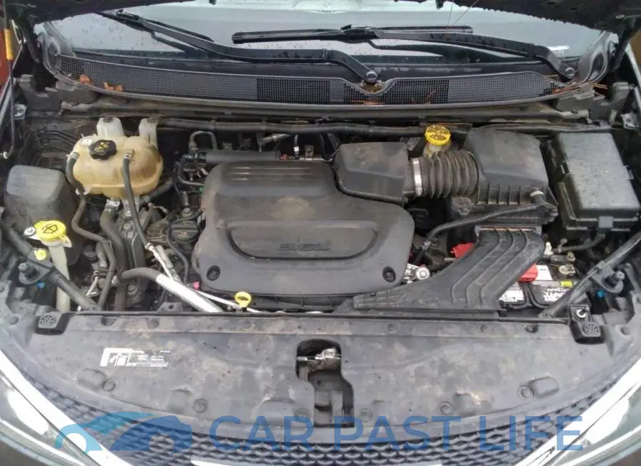 2C4RC1BGXKR592837# 12