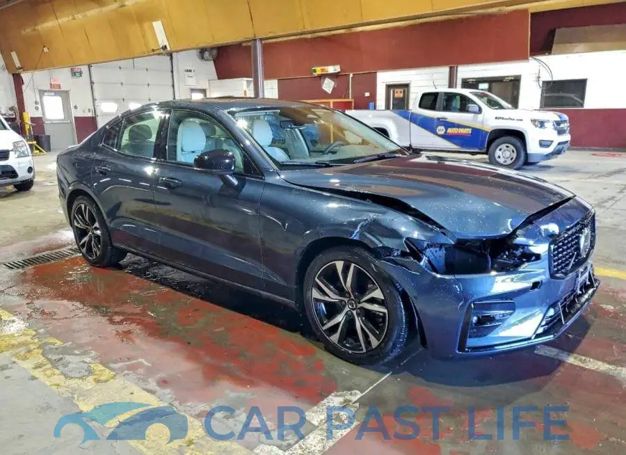 7JRL12GC3SG364527# 4