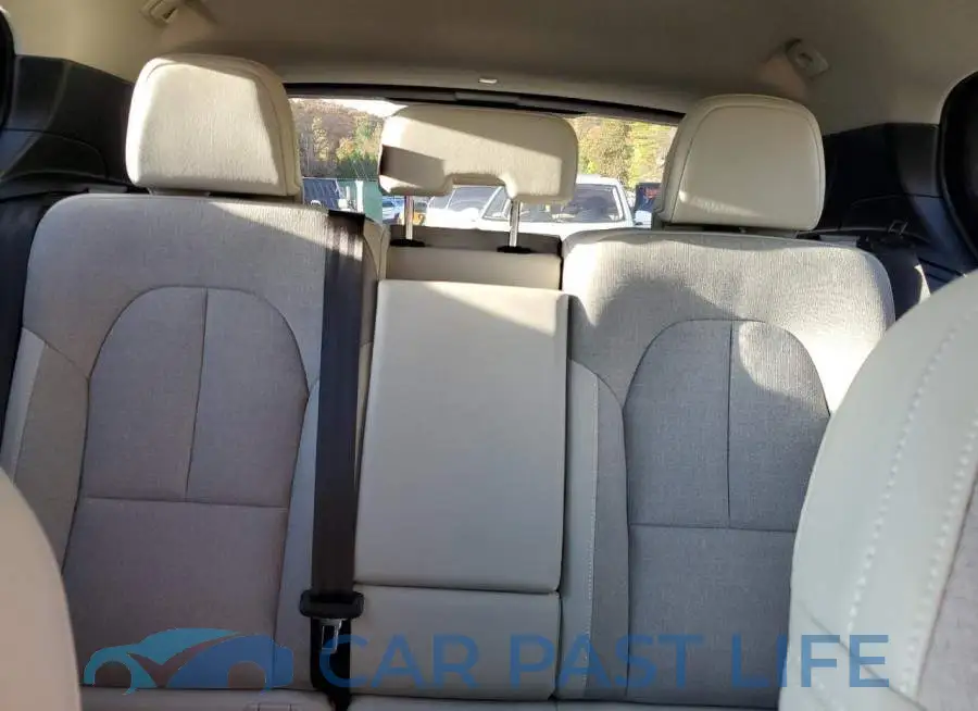 YV4162UK2L2287602# 10
