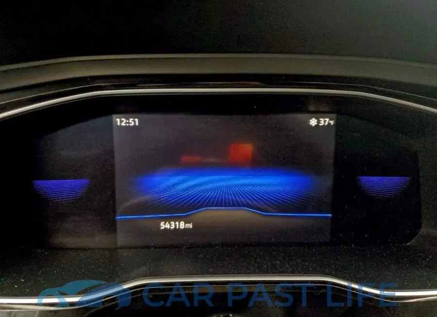 3VW7M7BU8NM011177# 9