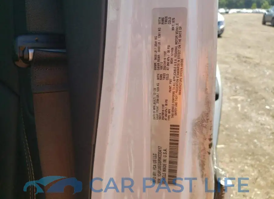 1C4PJXEG6RW233417# 13
