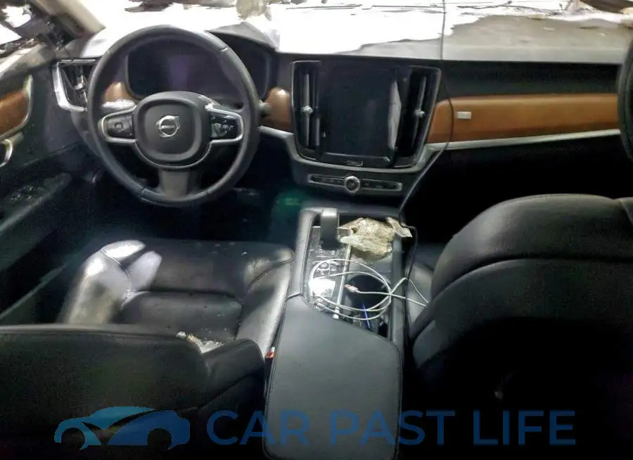 LVY062MK2NP271607# 8