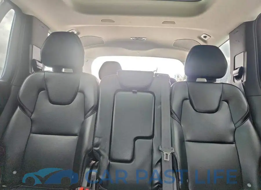 YV4102PK4J1373624# 10