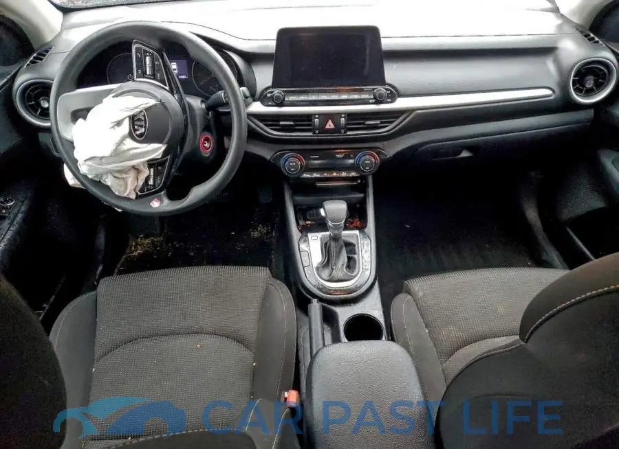 3KPF24AD8KE074550# 8