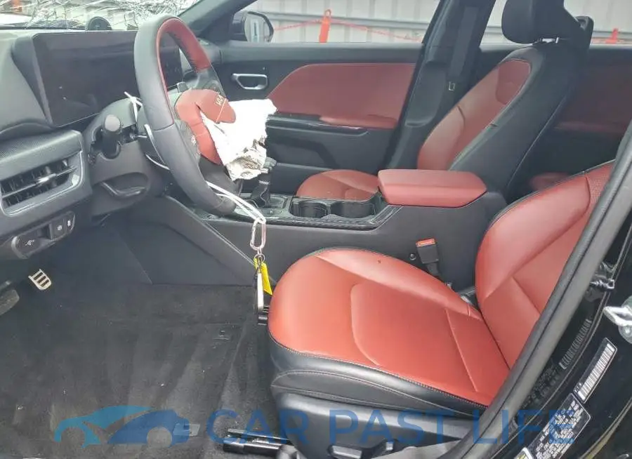 3KPFW4DC2SE108313# 7
