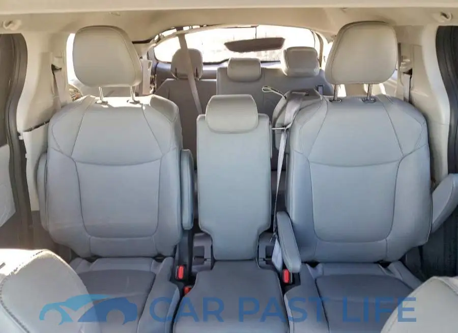 5TDYRKEC5RS199547# 10
