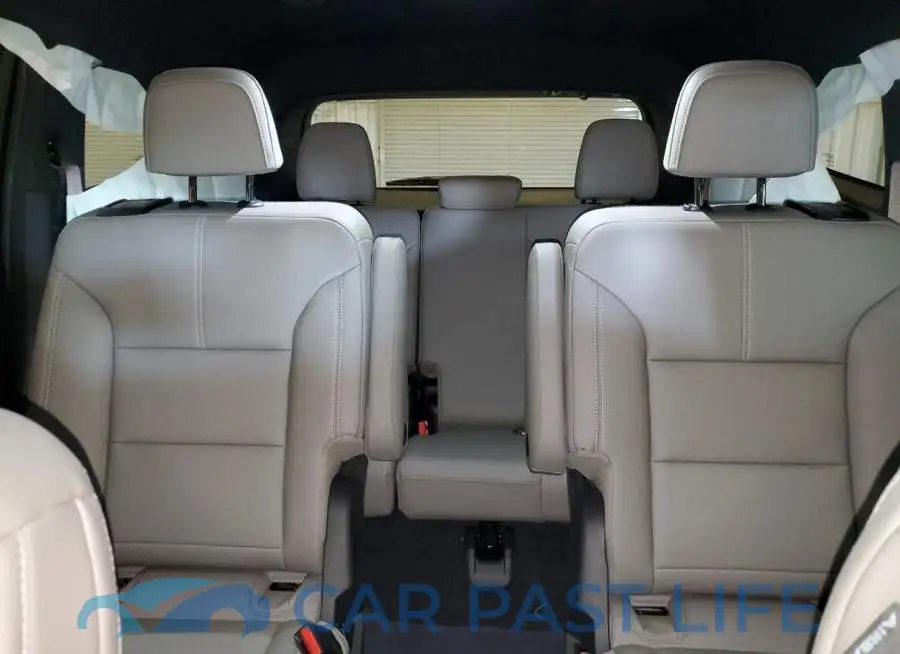 1GKENNRS6SJ174858# 10