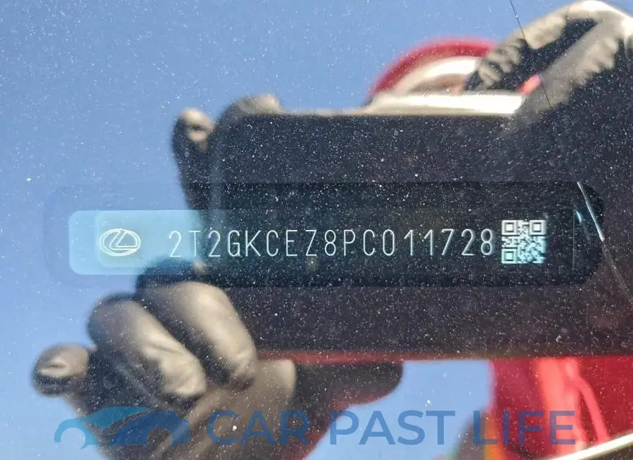 2T2GKCEZ8PC011728# 12