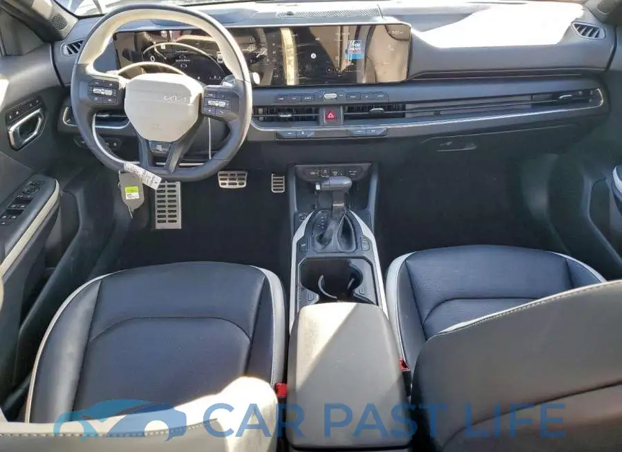 3KPFW4DC2SE085860# 8
