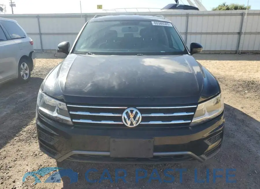 3VV1B7AXXJM050052# 5