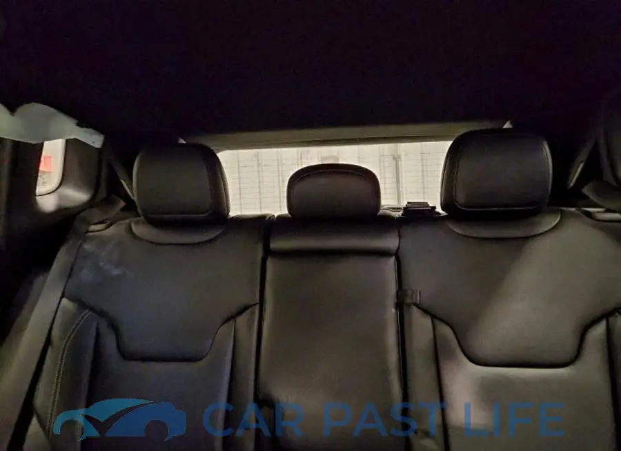 3C4NJDCN6ST523045# 10