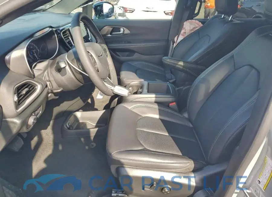 2C4RC1BG4TR191995# 7