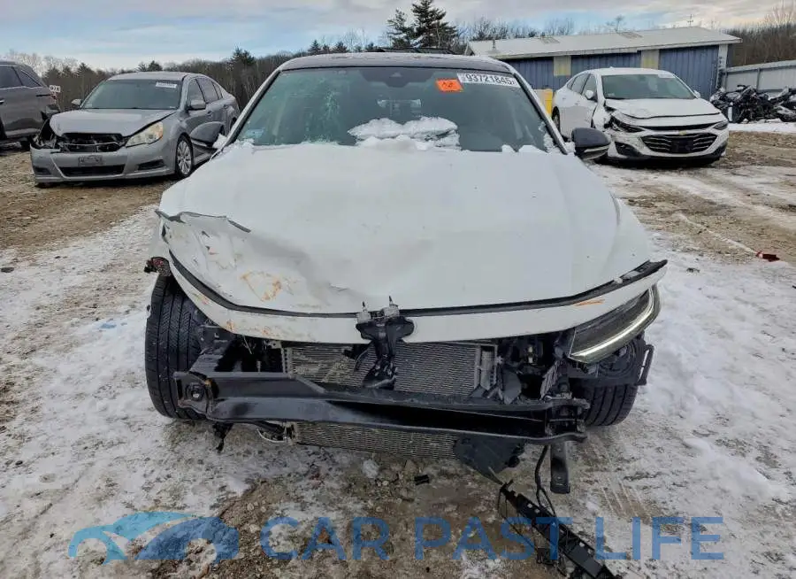 3VW2T7BU3SM042748# 5