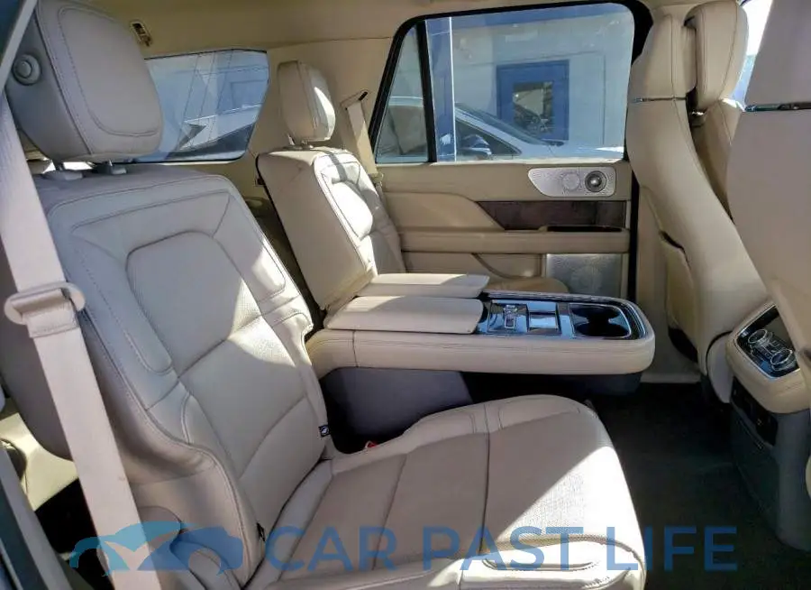 5LMJJ2LT3KEL20057# 11