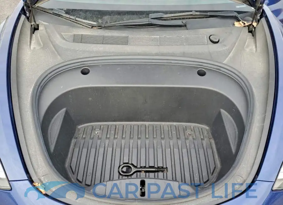 5YJ3E1EAXNF192090# 11
