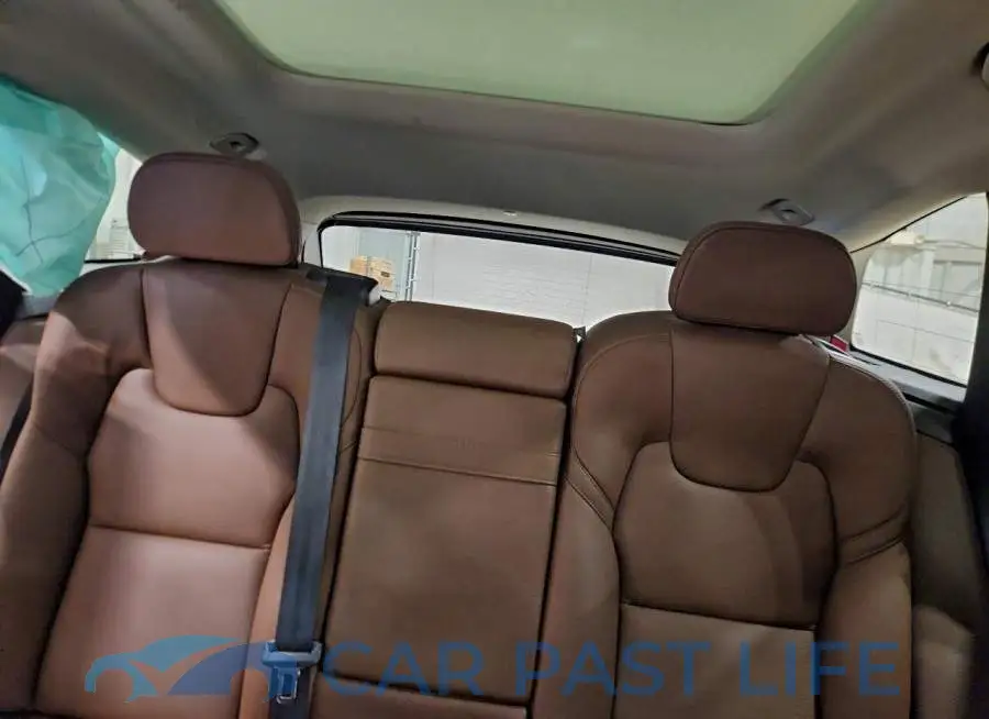 YV4102RK6L1558970# 10