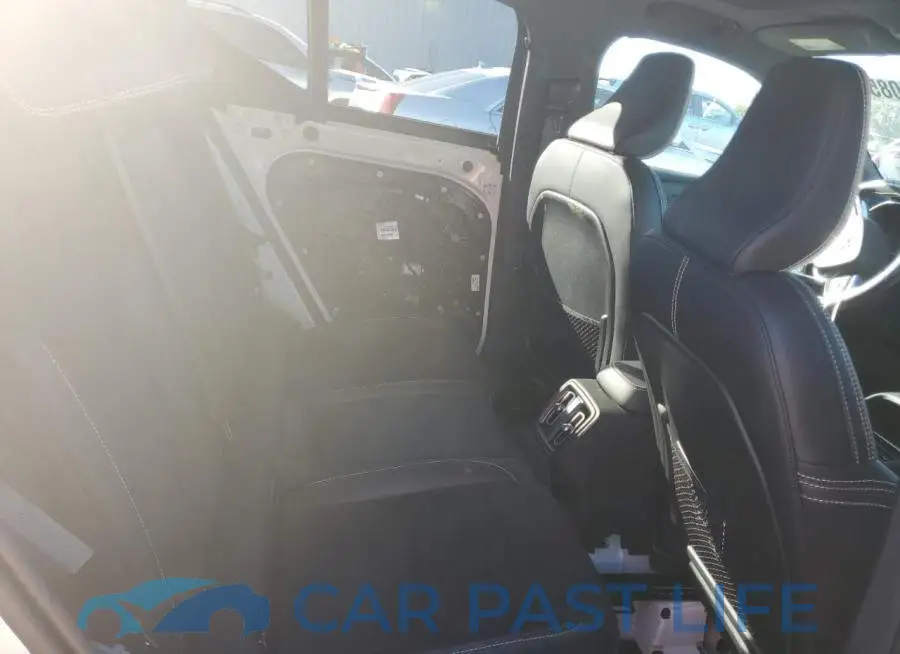 YV4162UM4M2438054# 11