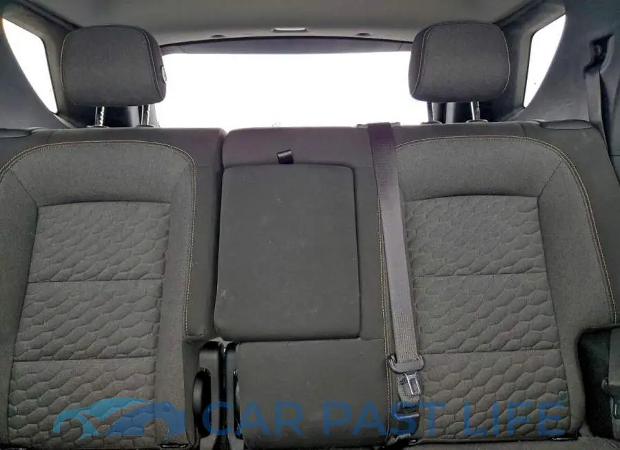 2GNAXUEV6L6129956# 10
